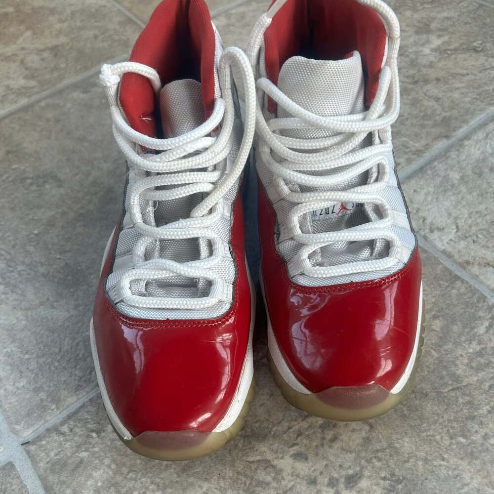 Air Jordan 11 Retro Cherry High-Top Sneakers Varsity Red/White - Picture 6 of 7